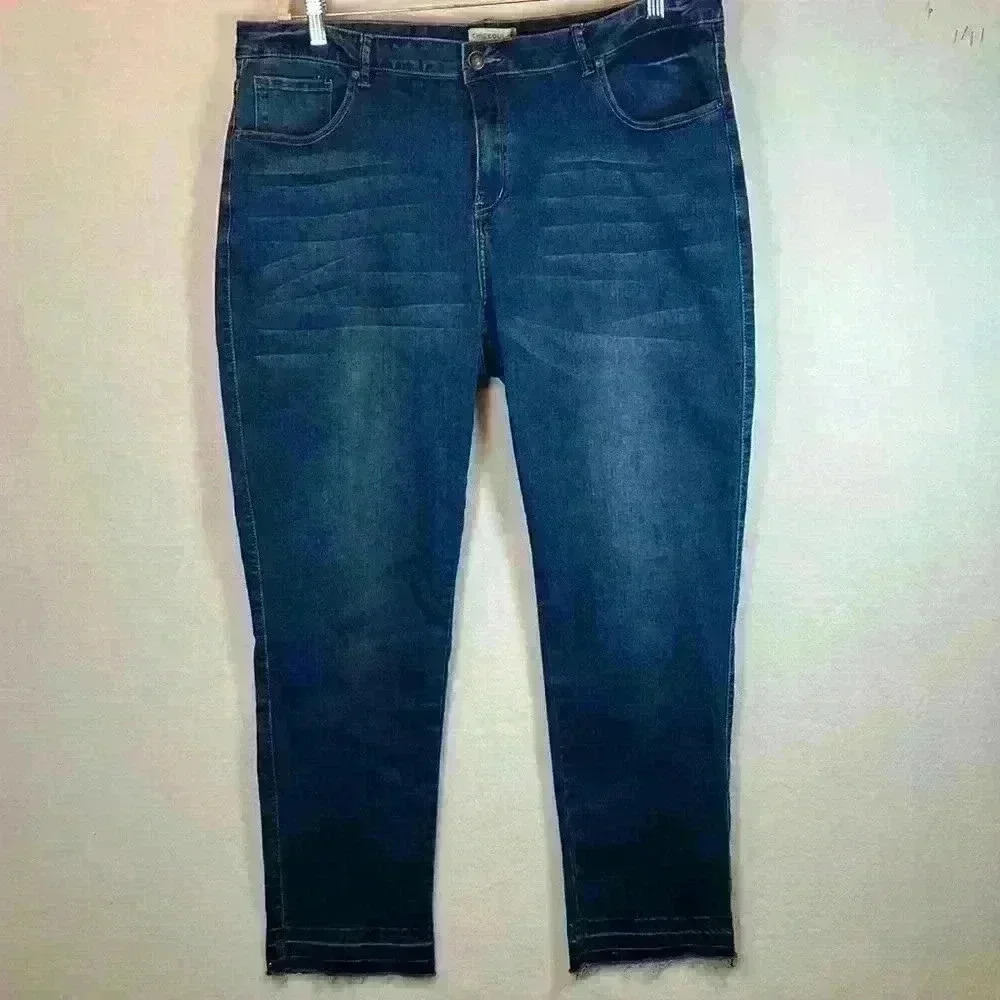 Chicsoul Jeans Blue Women’s Size 24 High Rise Straight Medium Wash